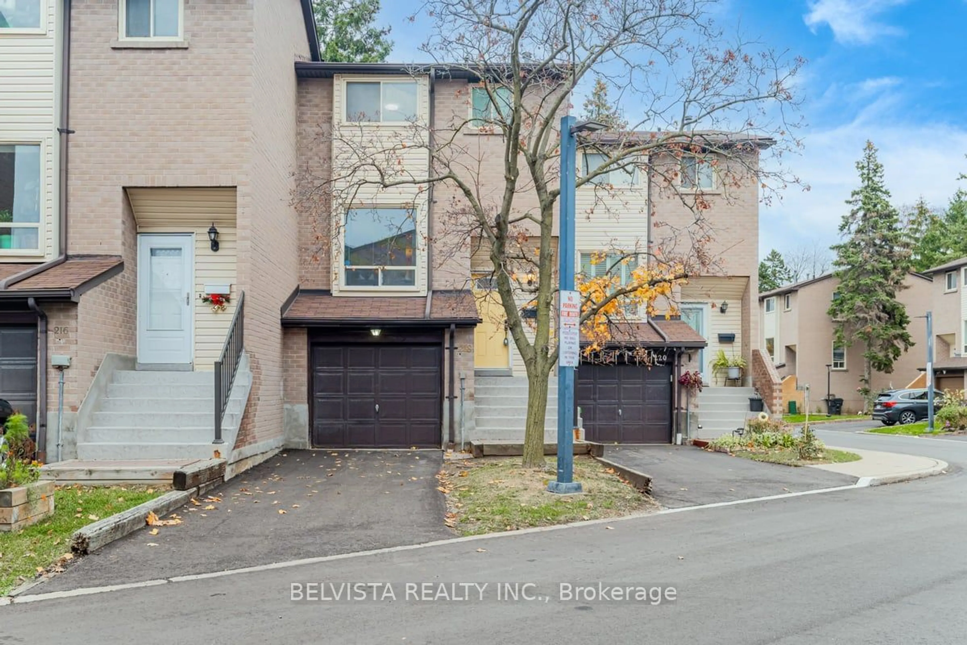 A pic from exterior of the house or condo, the street view for 55 Collinsgrove Rd #218, Toronto Ontario M1E 4Z2