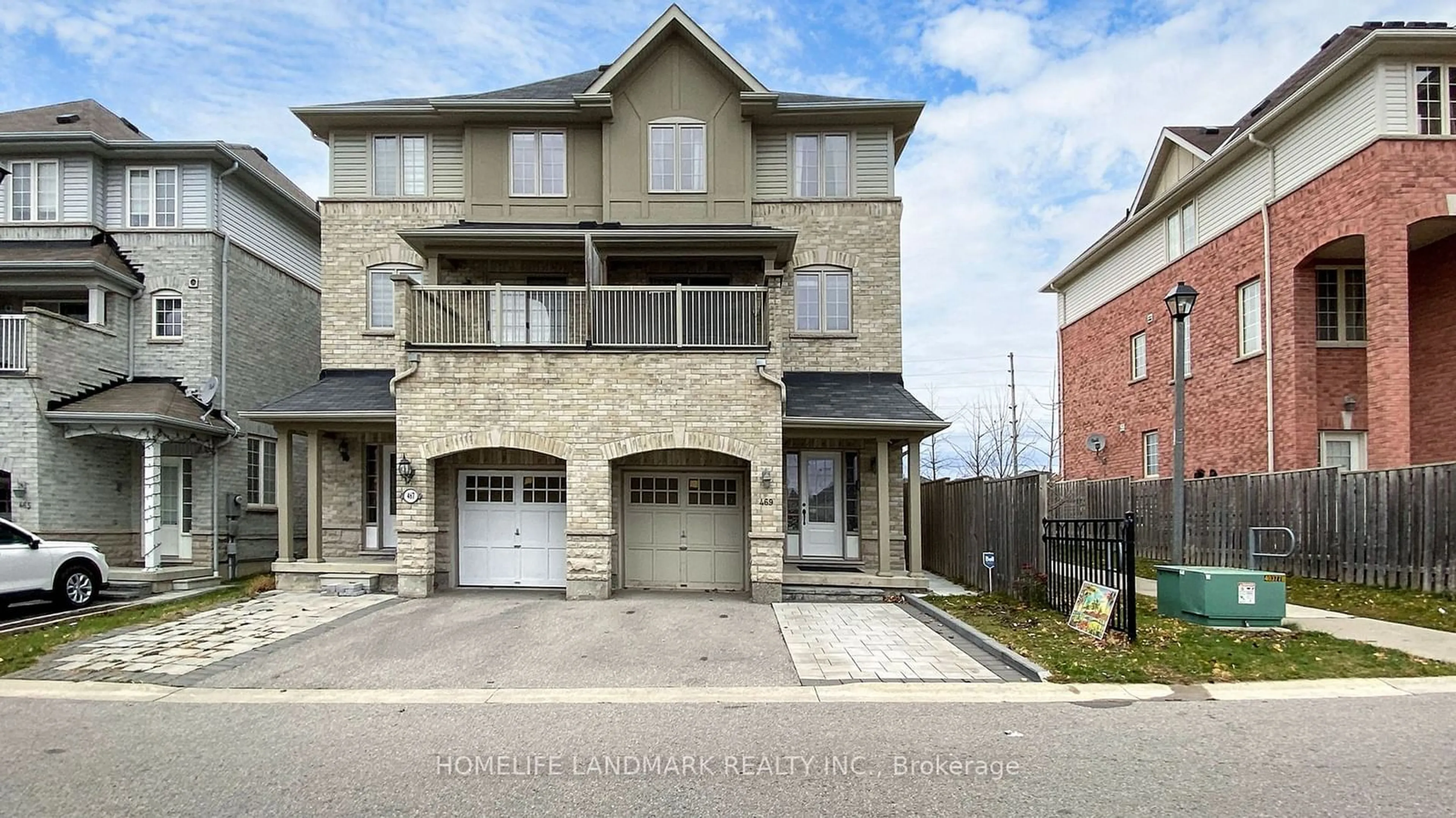 A pic from exterior of the house or condo, the street view for 469 Rossland Rd, Ajax Ontario L1Z 0K8