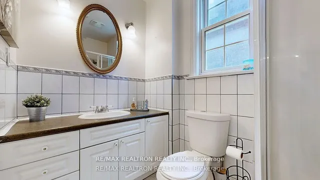 Additional property image - 12 Lark St