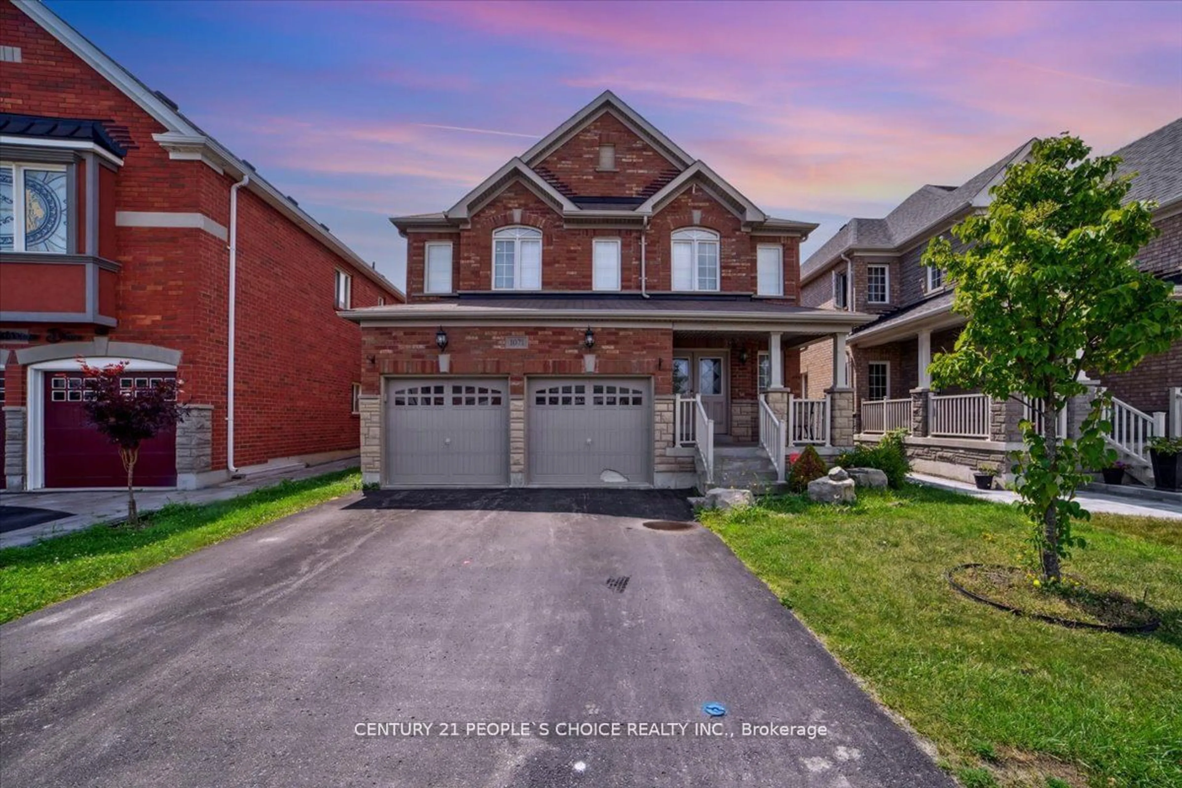 Frontside or backside of a home, the street view for 1071 Coldstream Dr, Oshawa Ontario L1K 0J6