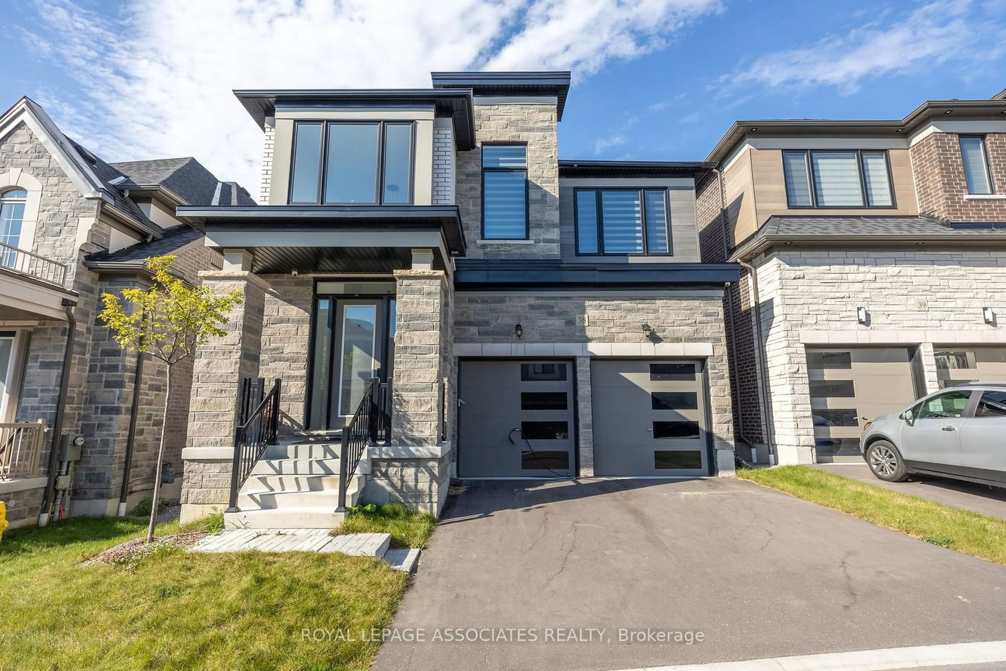 Frontside or backside of a home, mountain for 400 Finch Ave #38, Pickering Ontario L1V 1H8