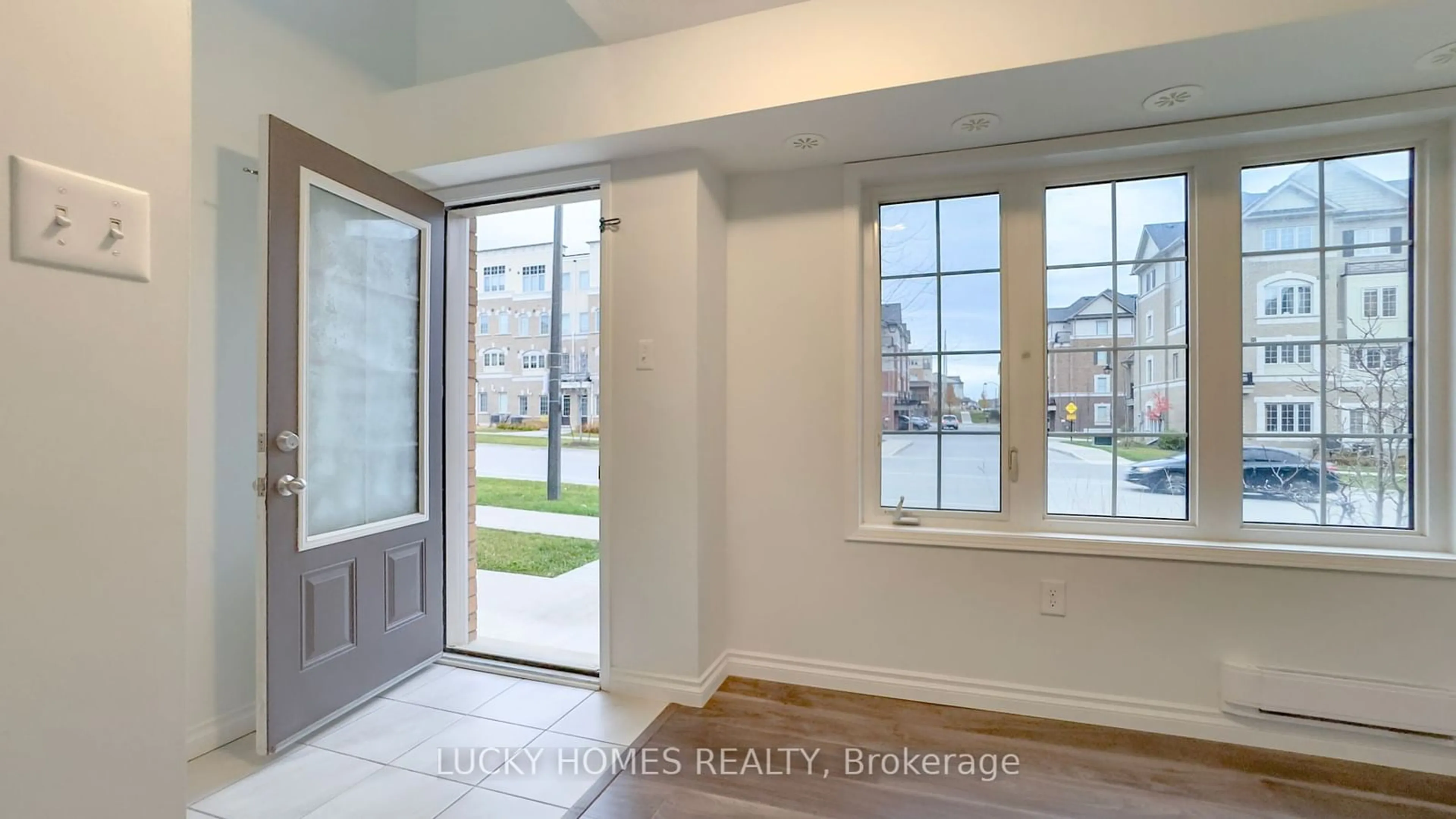 Indoor entryway, cement floor for 74 Aquatic Ballet Path, Oshawa Ontario L1L 0K6