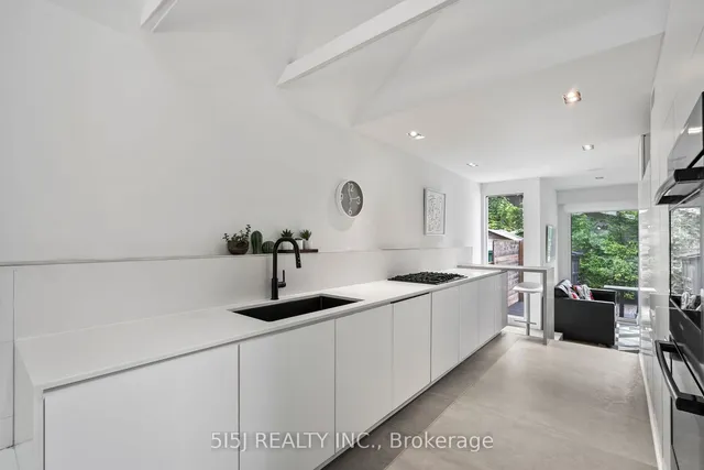 Additional property image - 421 Craven Rd