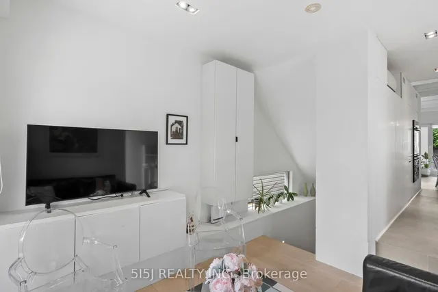 Additional property image - 421 Craven Rd