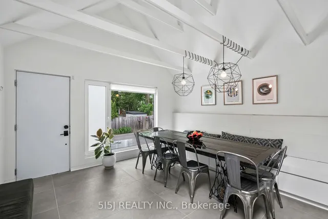 Additional property image - 421 Craven Rd