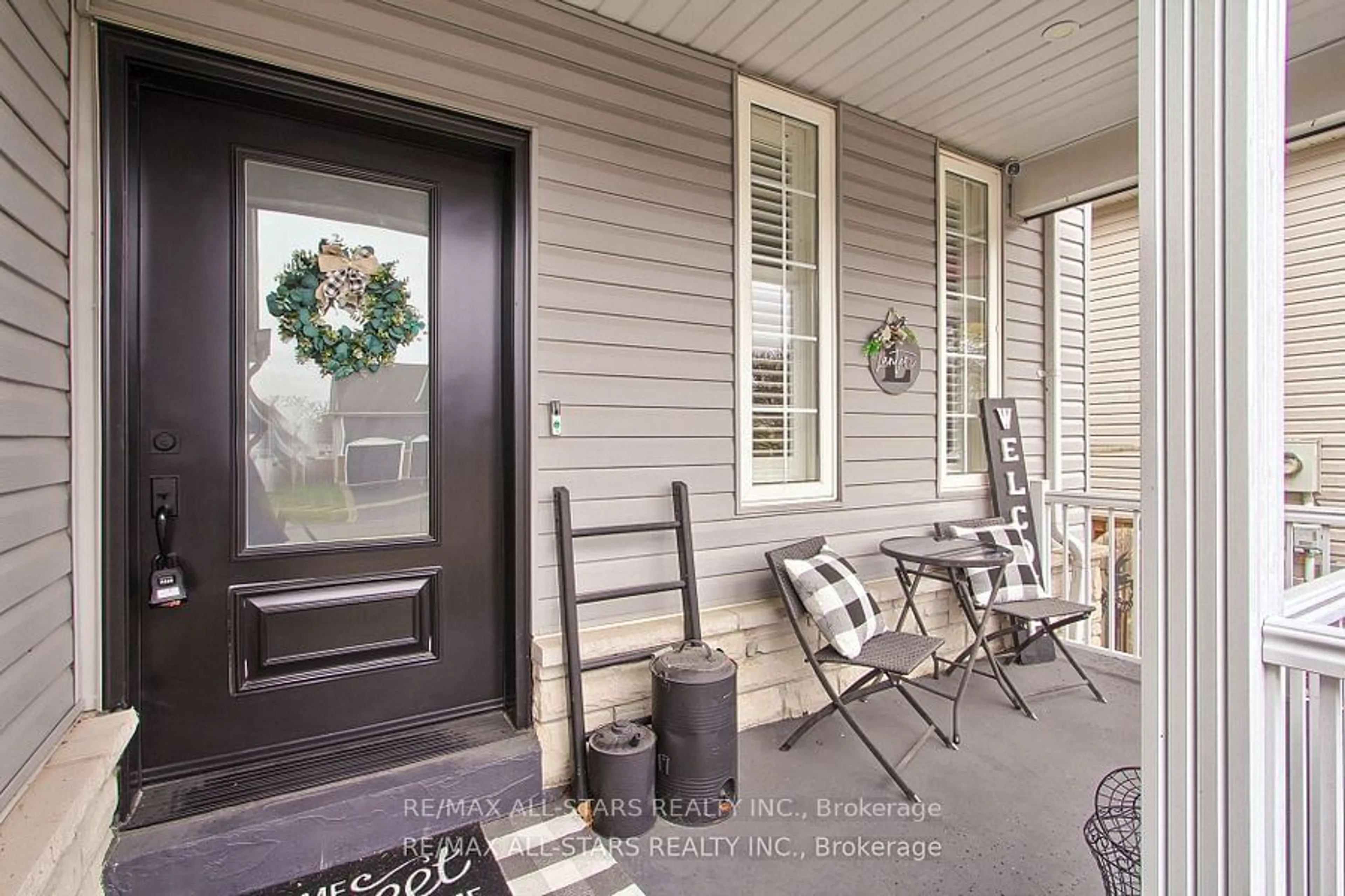 Indoor entryway, wood floors for 126 Vipond Rd, Whitby Ontario L1M 1K9