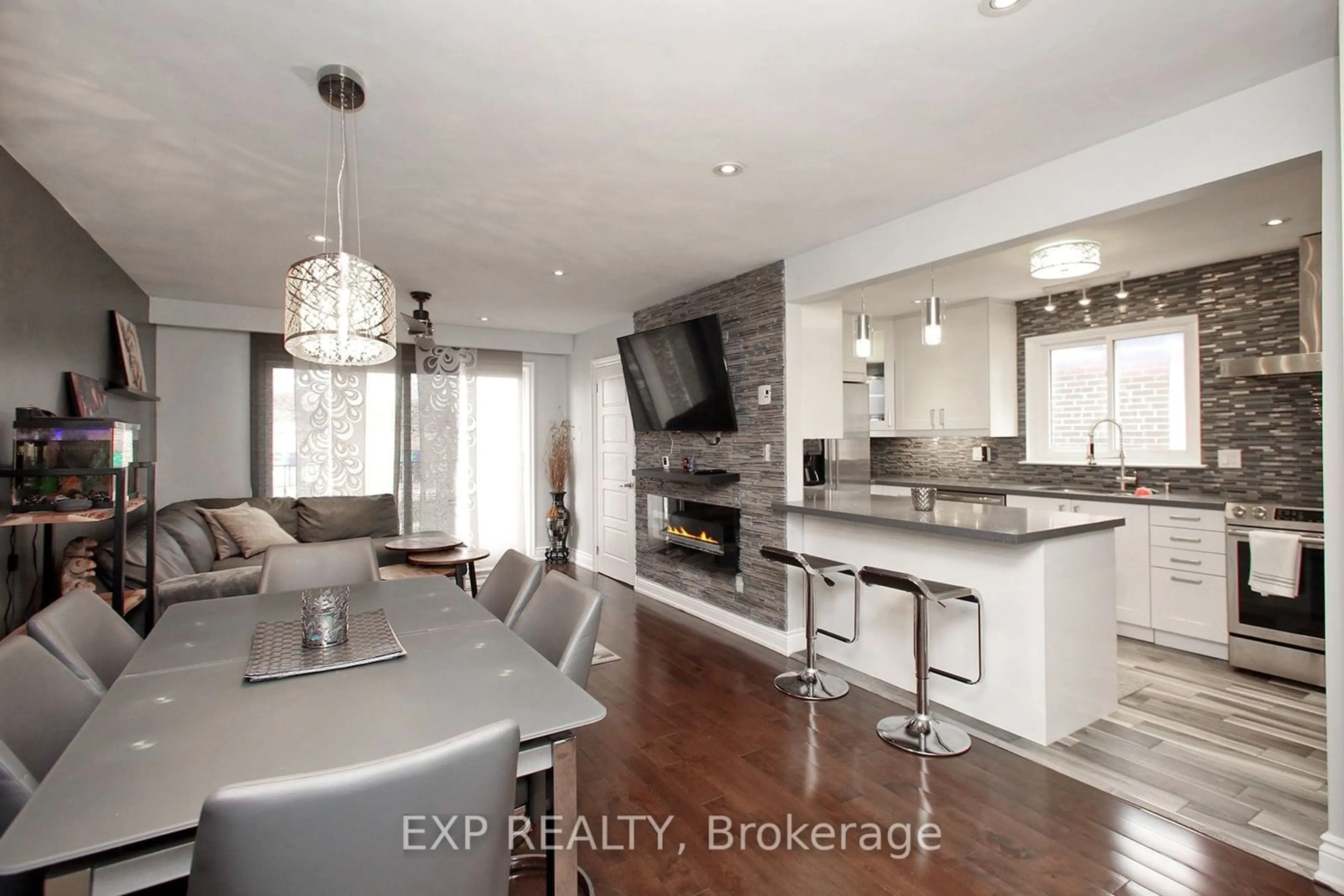 Open concept kitchen for 47 Chapman Ave, Toronto Ontario M4B 1C6