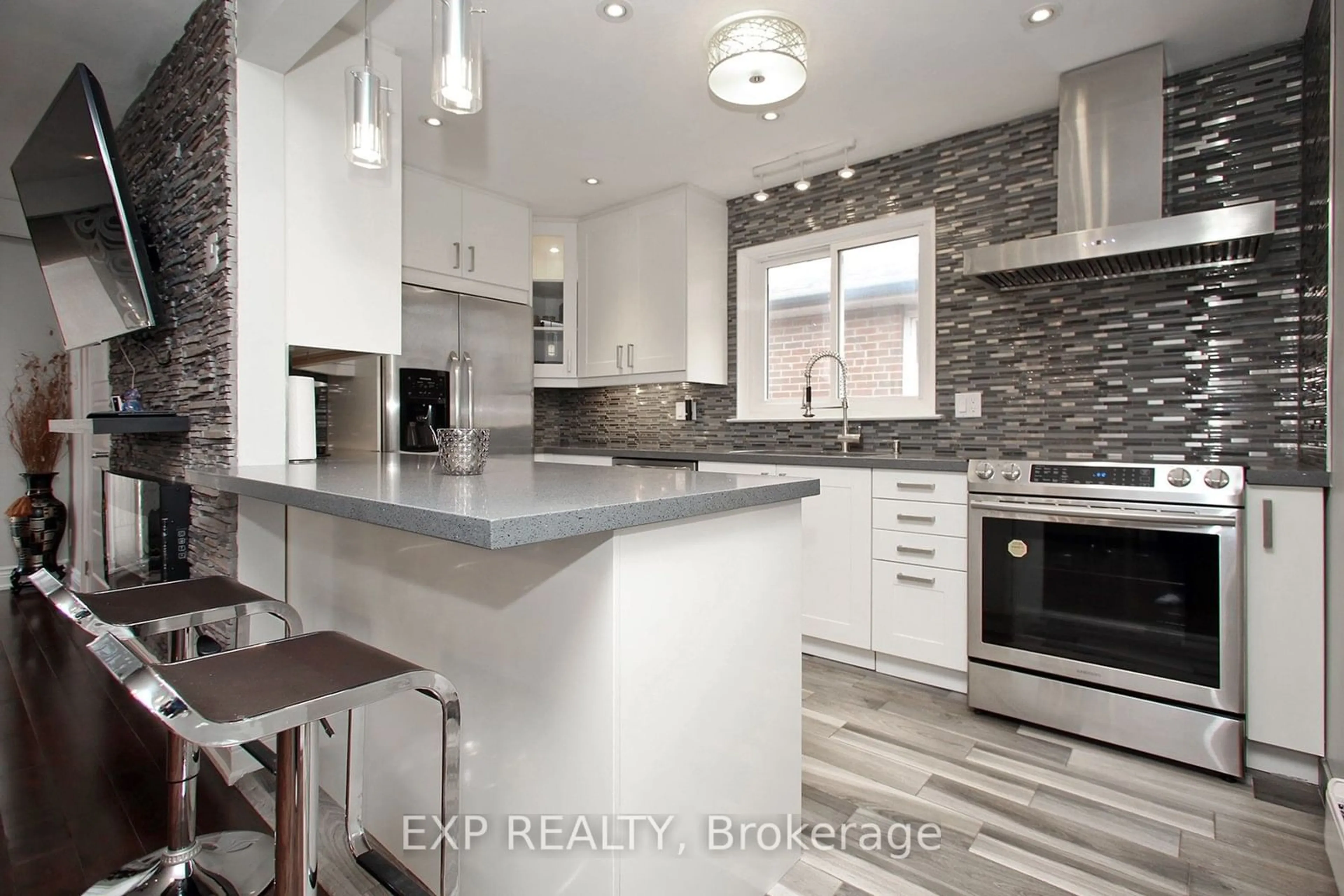 Contemporary kitchen, wood floors, cottage for 47 Chapman Ave, Toronto Ontario M4B 1C6