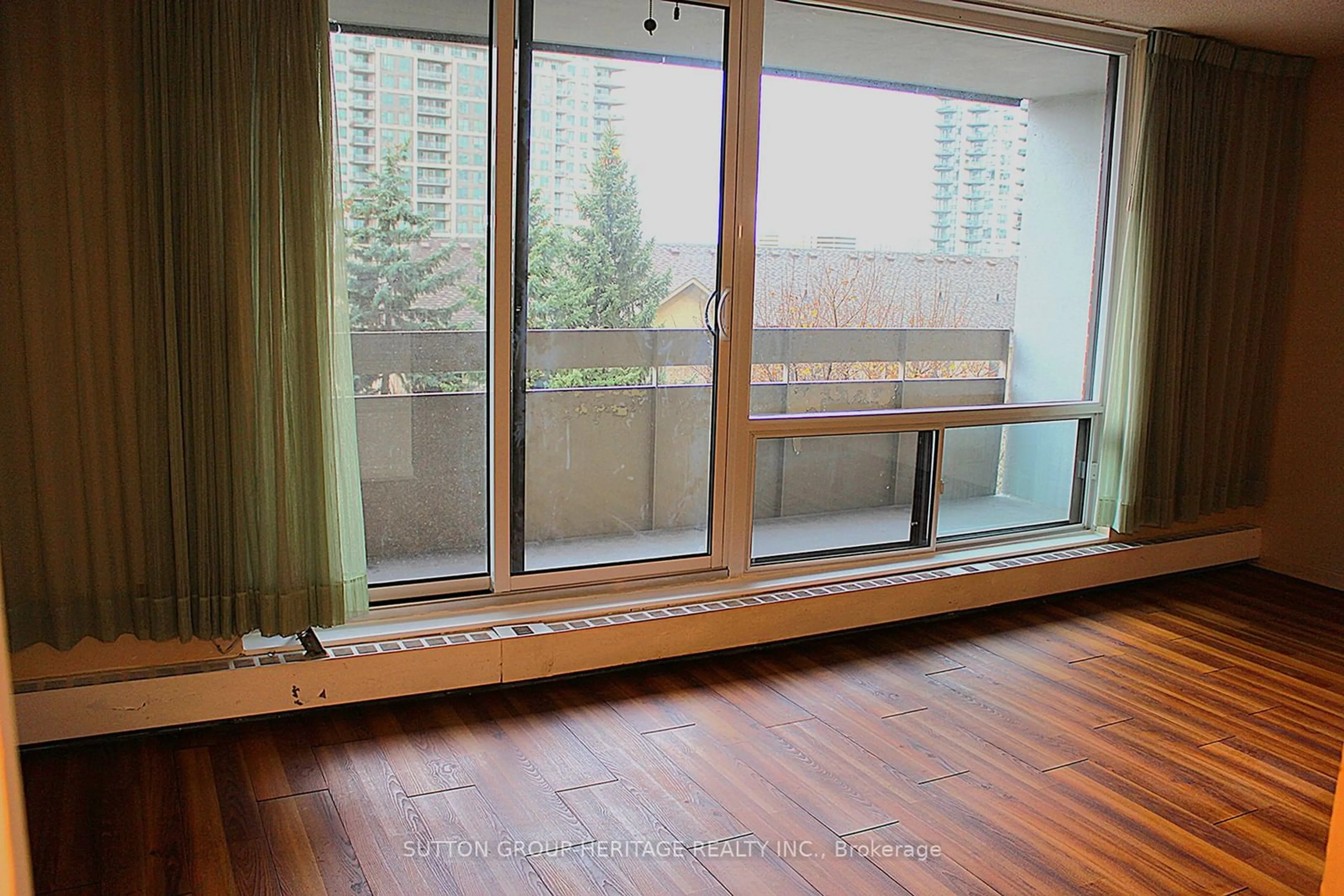 Other indoor space, wood floors for 1210 Radom St #610, Pickering Ontario L1W 2Z3