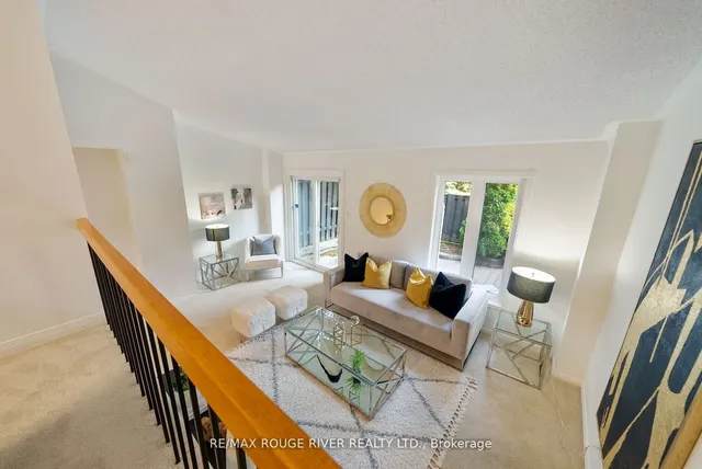 Additional property image - 572 Sandhurst Circ