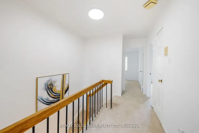 Additional property image - 572 Sandhurst Circ