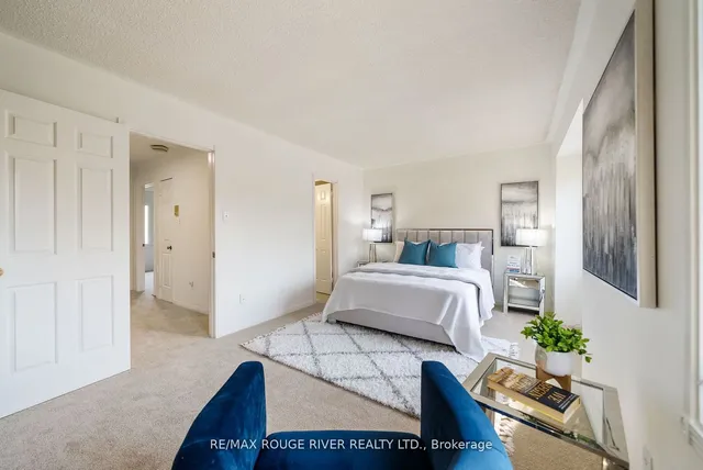 Additional property image - 572 Sandhurst Circ