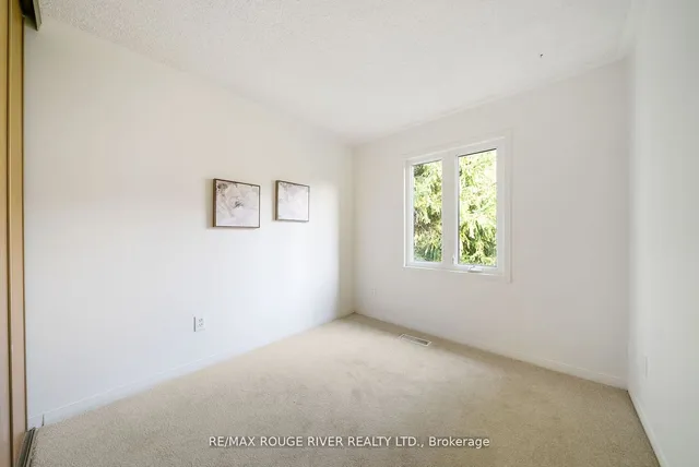 Additional property image - 572 Sandhurst Circ