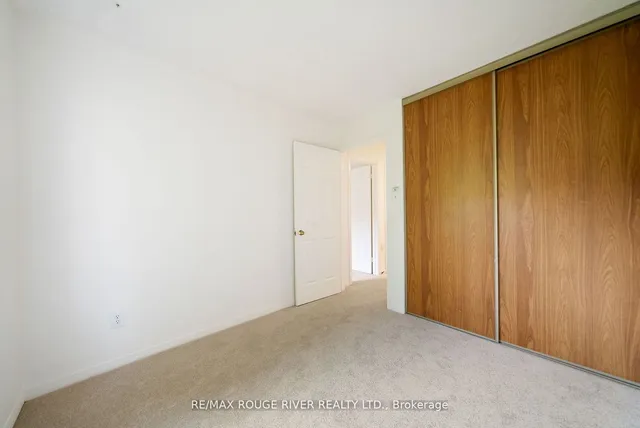 Additional property image - 572 Sandhurst Circ