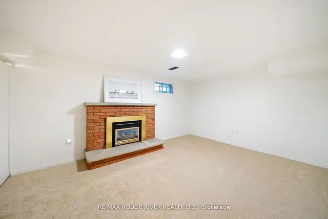 Additional property image - 572 Sandhurst Circ