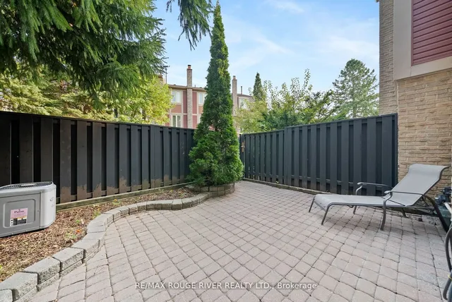 Additional property image - 572 Sandhurst Circ