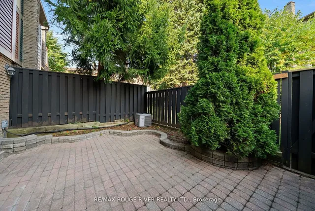 Additional property image - 572 Sandhurst Circ