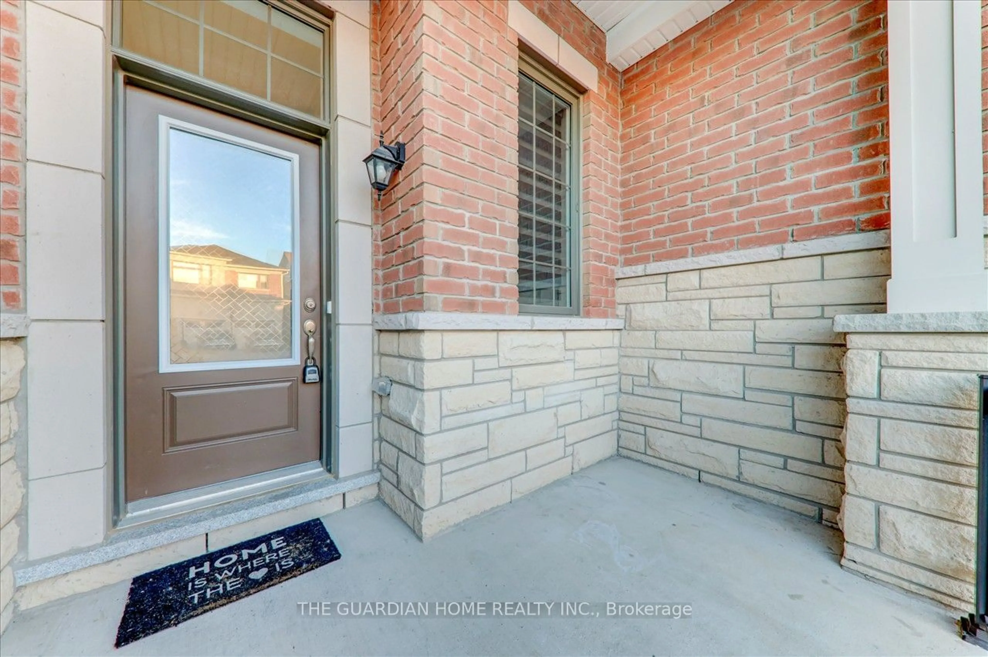 Indoor entryway, cement floor for 43 Broden Cres, Whitby Ontario L1P 0M1