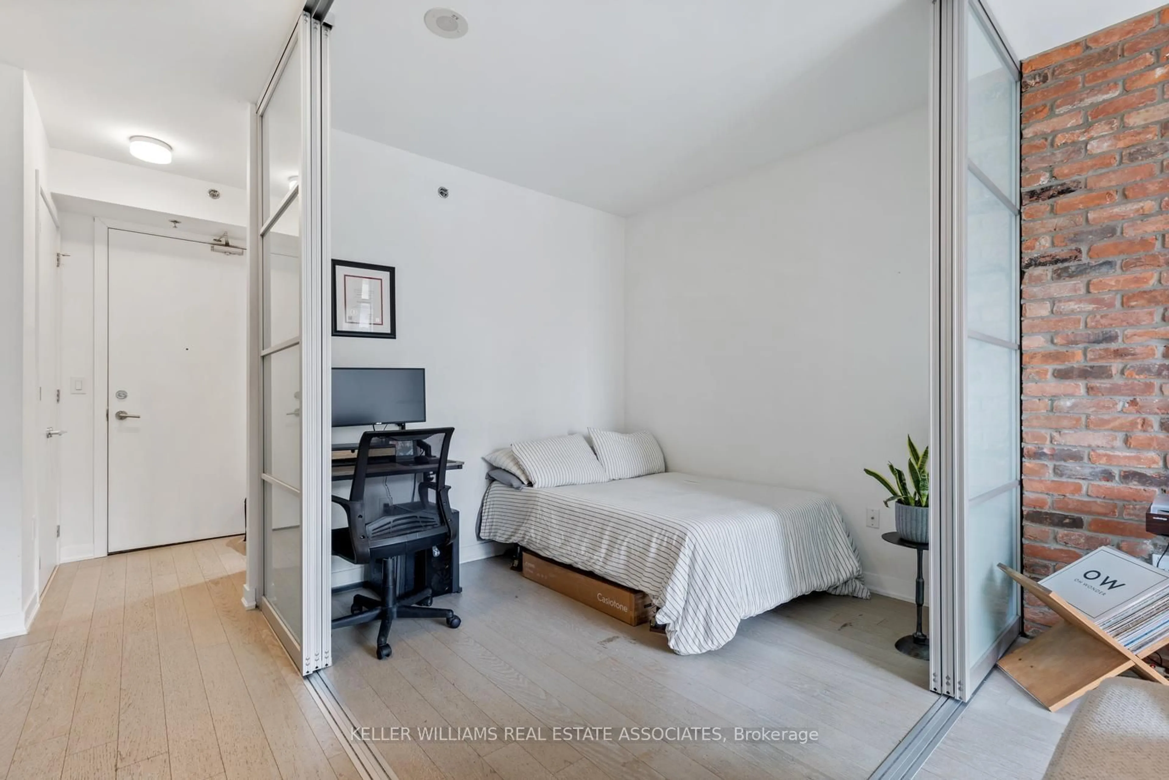 A pic of a room for 88 Colgate Ave #511, Toronto Ontario M4M 0A6