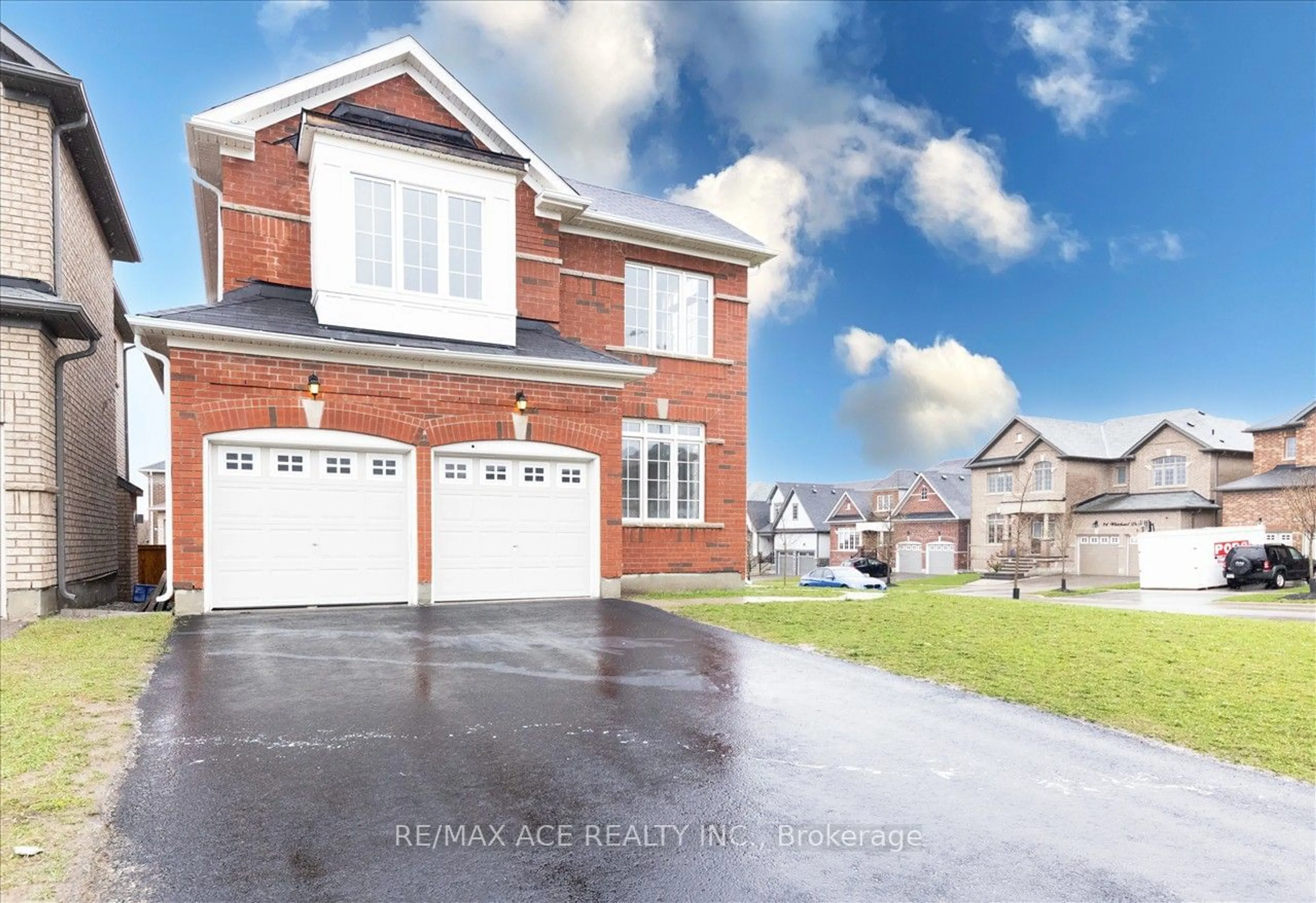 Frontside or backside of a home, the street view for 114 Noden Cres, Clarington Ontario L1B 0L2