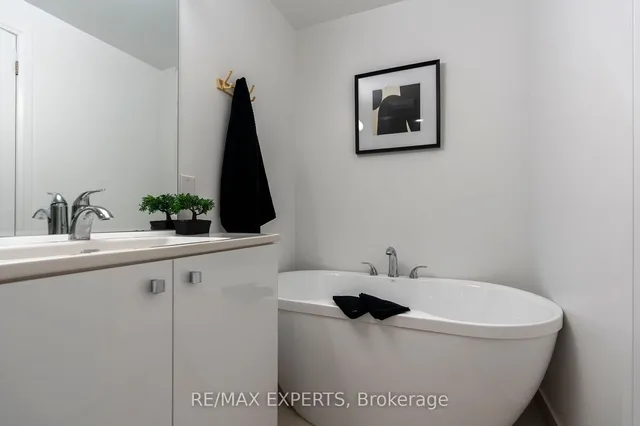 Additional property image - 3655 Kingston Rd Unit 617