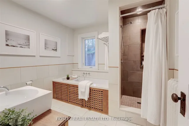 Additional property image - 335 Woodbine Ave