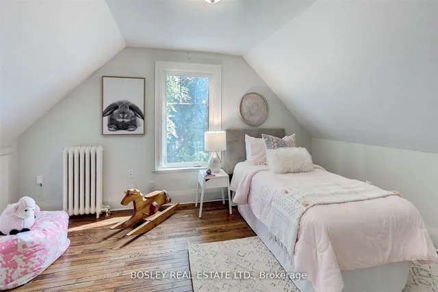 Additional property image - 335 Woodbine Ave
