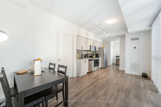 Additional property image - 10 Meadowglen Pl Unit 611