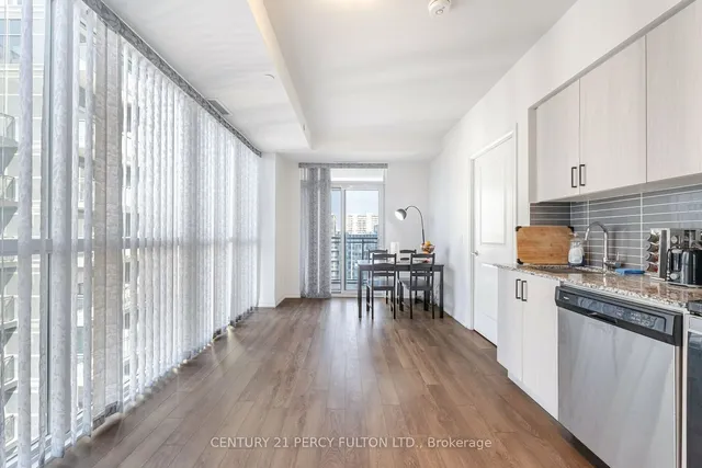 Additional property image - 10 Meadowglen Pl Unit 611