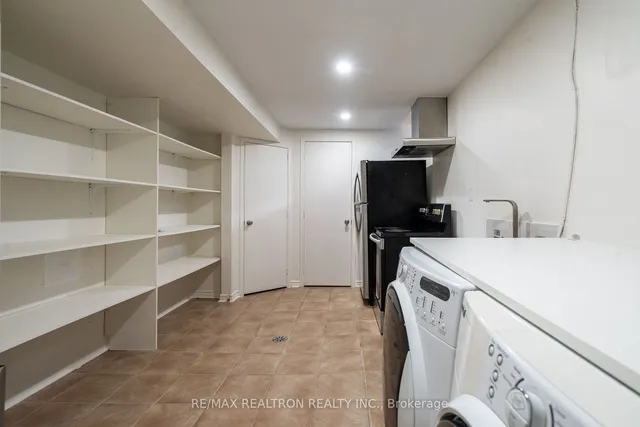 Additional property image - 2 Dailing Gate Unit 9