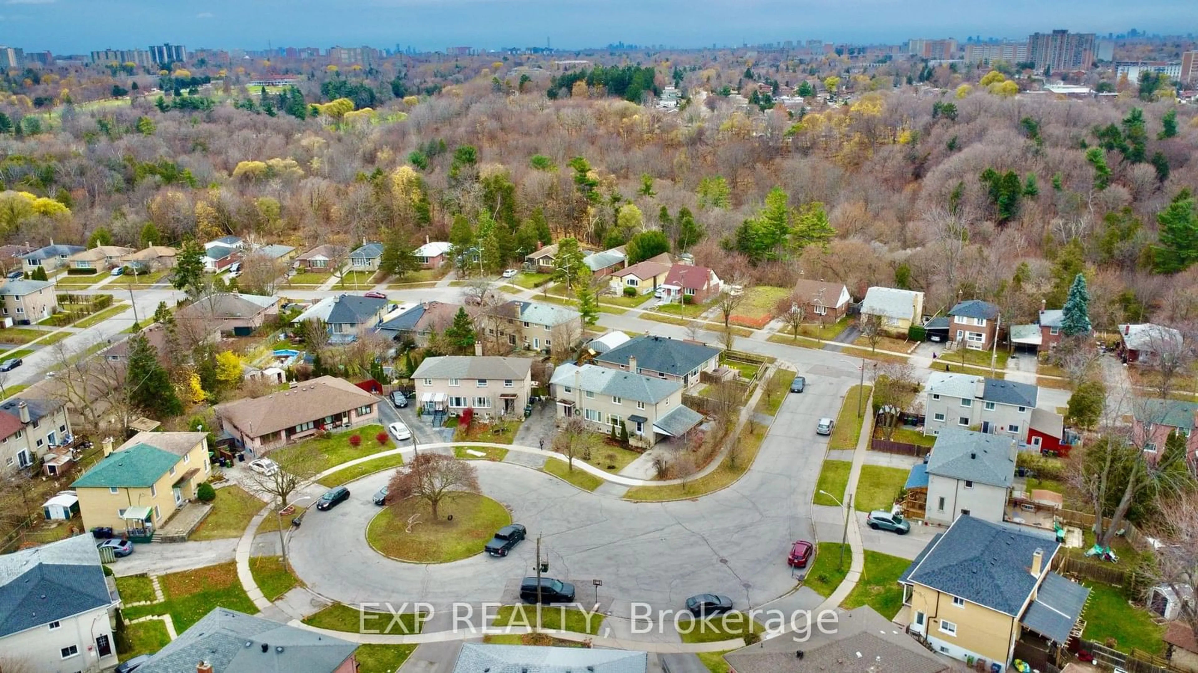 Frontside or backside of a home, the street view for 44 Athenia Crt, Toronto Ontario M1E 2C1