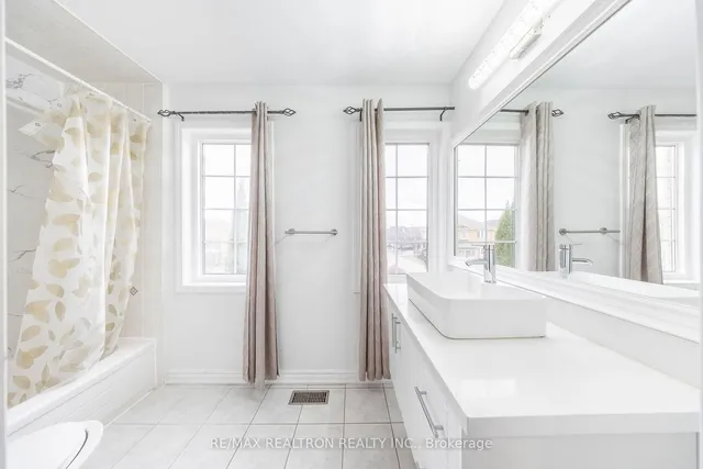 Additional property image - 81 Trumpeter St