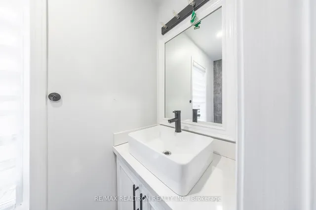 Additional property image - 81 Trumpeter St