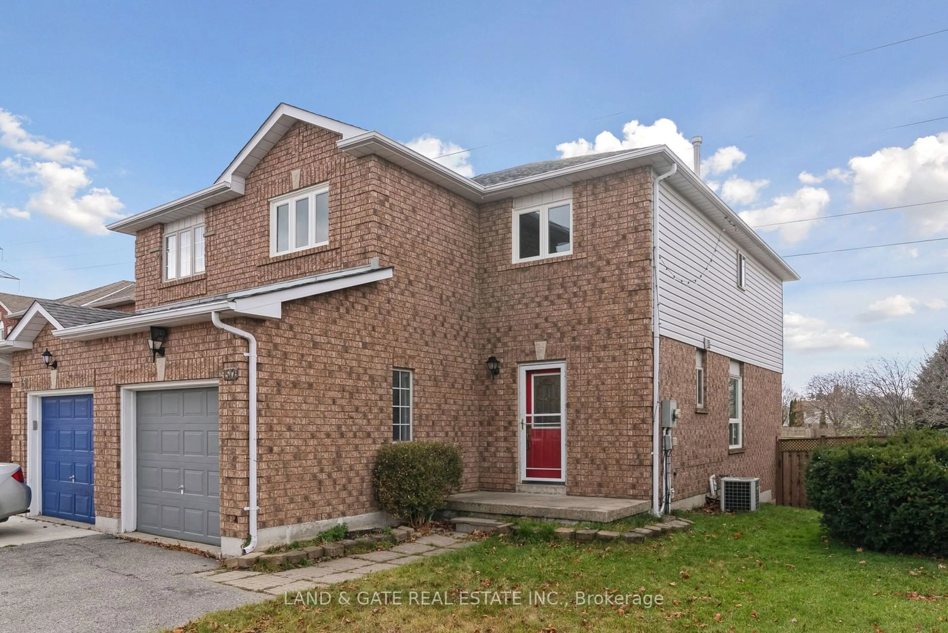 A pic from exterior of the house or condo, the street view for 1512 Fieldgate Dr, Oshawa Ontario L1K 2L6