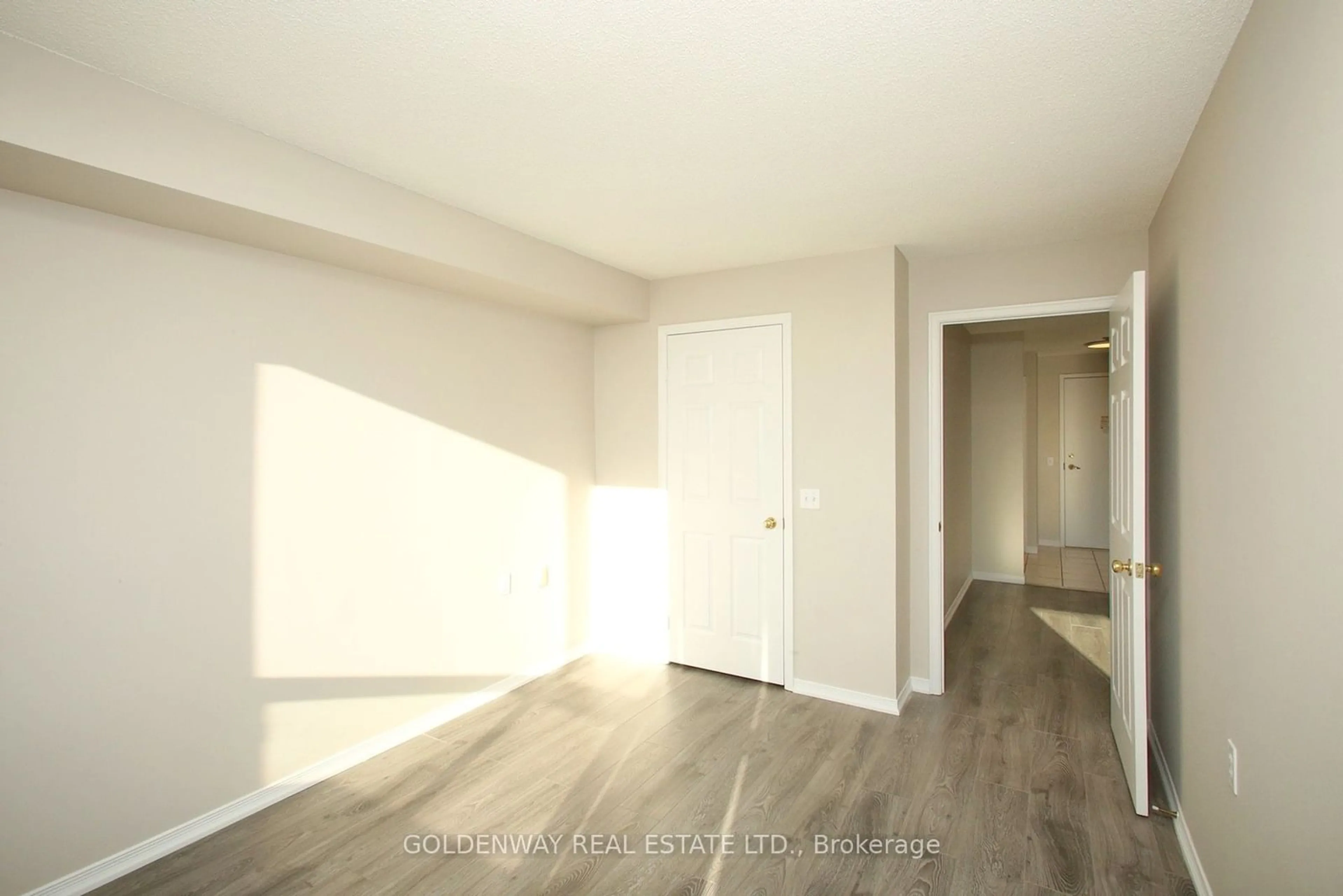 A pic of a room for 2628 McCowan Rd #812, Toronto Ontario M1S 5J8