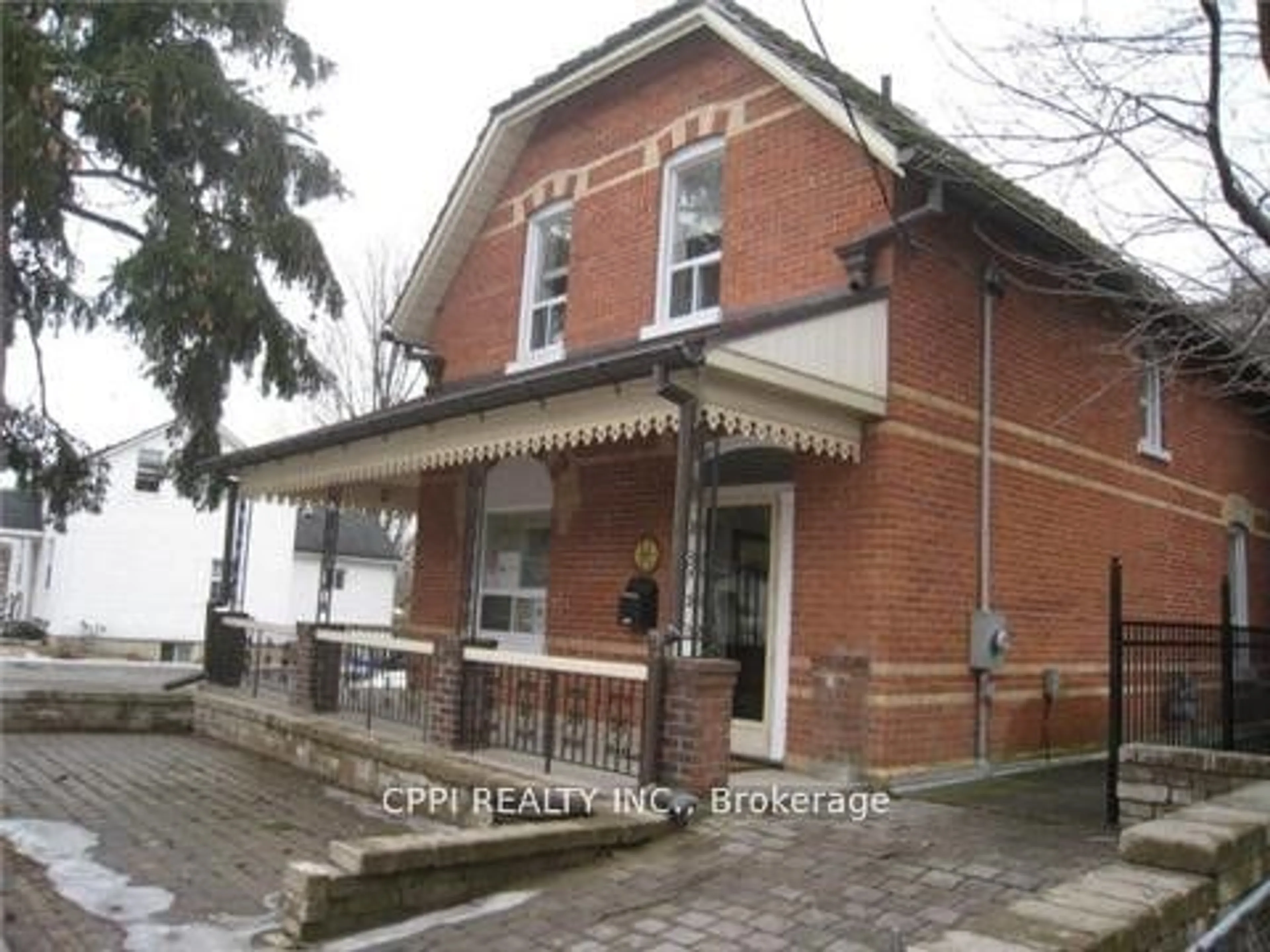 Indoor foyer for 86 Church St, Ajax Ontario L1S 6B3