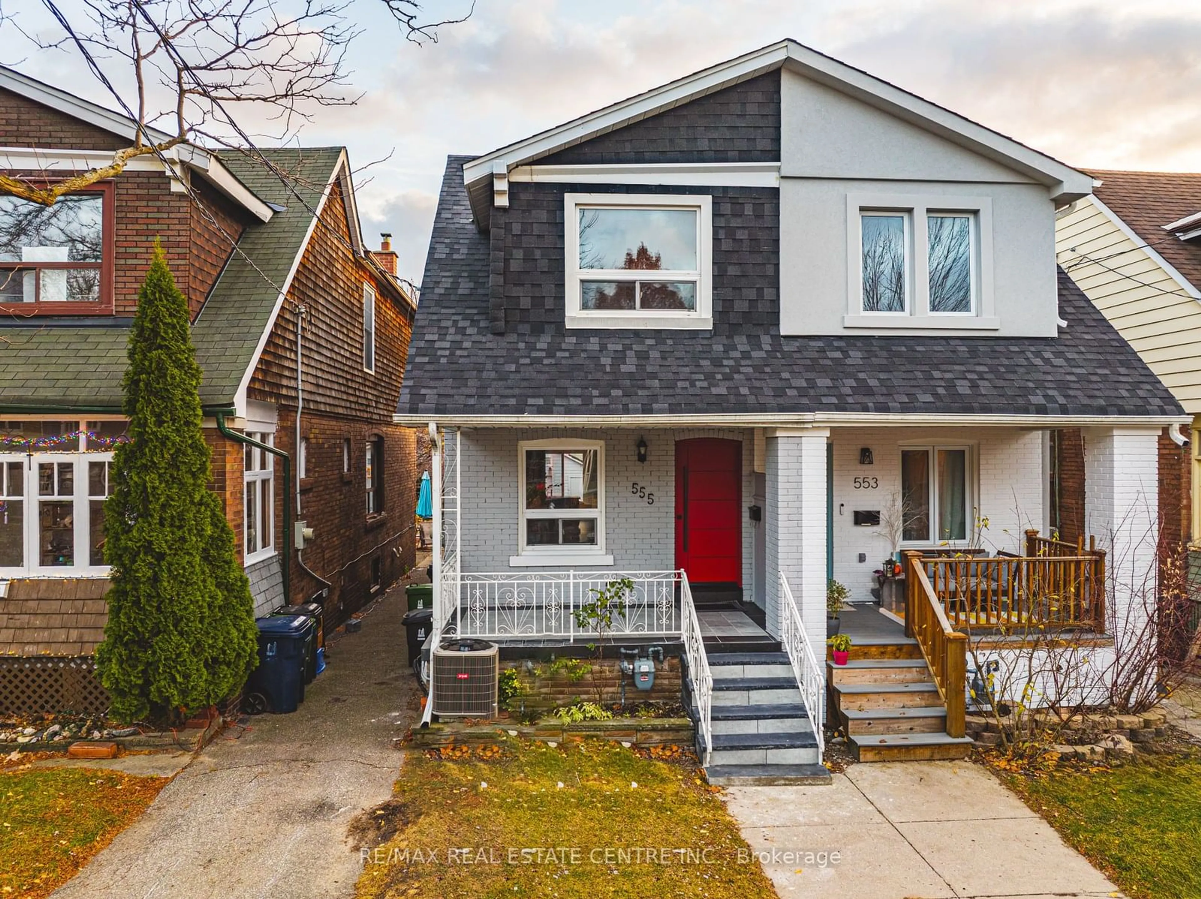 Frontside or backside of a home, cottage for 555 Milverton Blvd, Toronto Ontario M4C 1X6