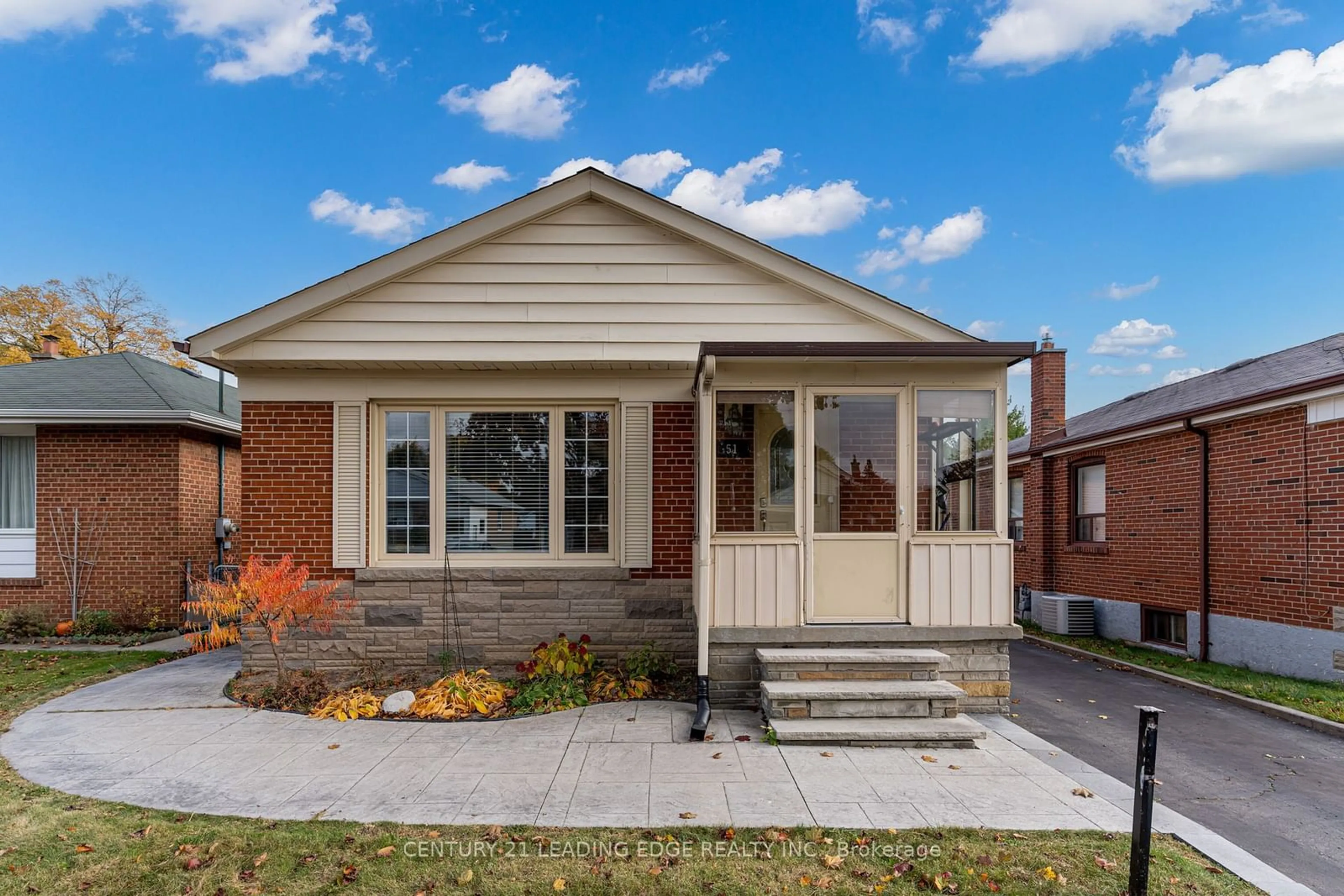 Home with brick exterior material for 51 Kilgreggan Cres, Toronto Ontario M1J 1S4