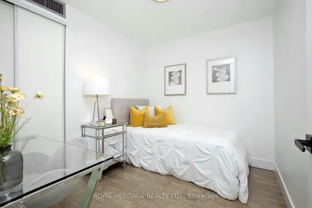 Additional property image - 18 Lee Centre Dr Unit 1505