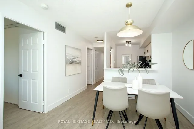 Additional property image - 18 Lee Centre Dr Unit 1505