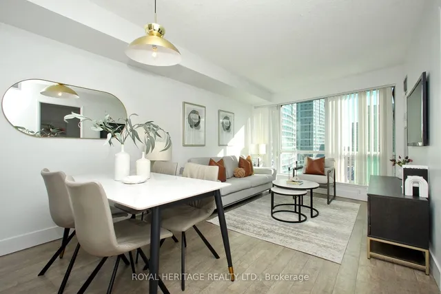 Additional property image - 18 Lee Centre Dr Unit 1505
