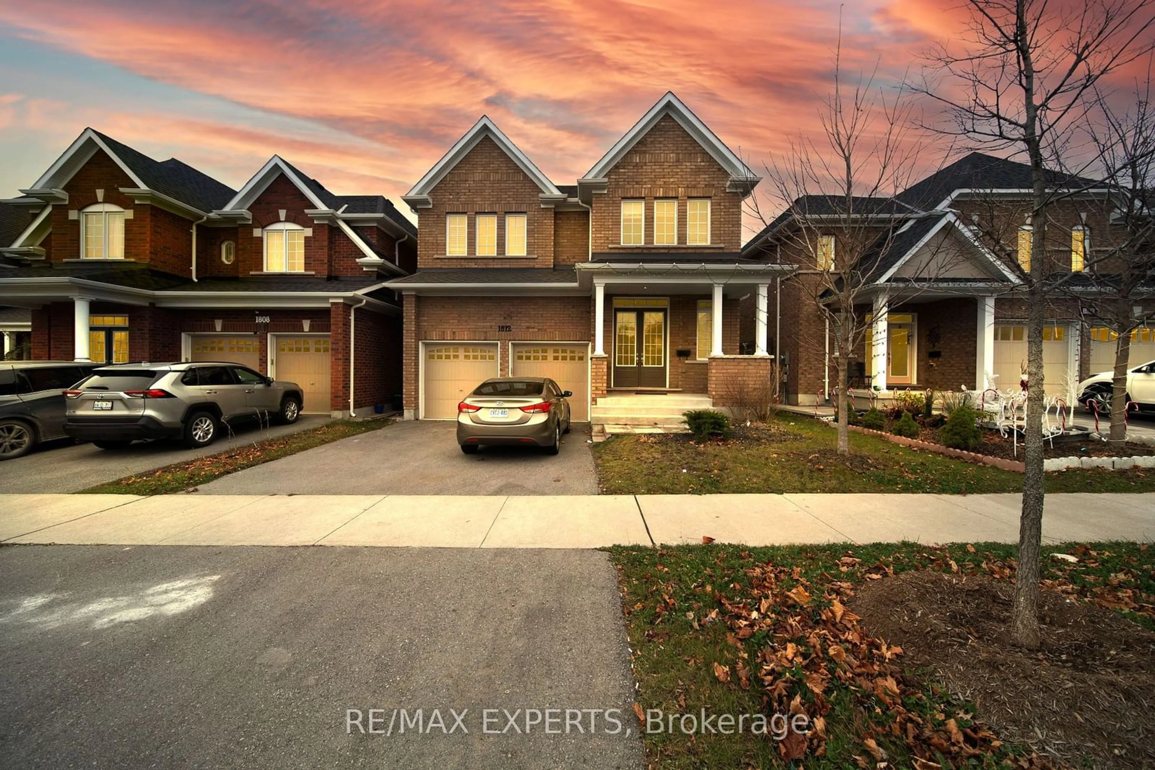 Home with brick exterior material for 1812 Grandview St, Oshawa Ontario L1K 0Y2