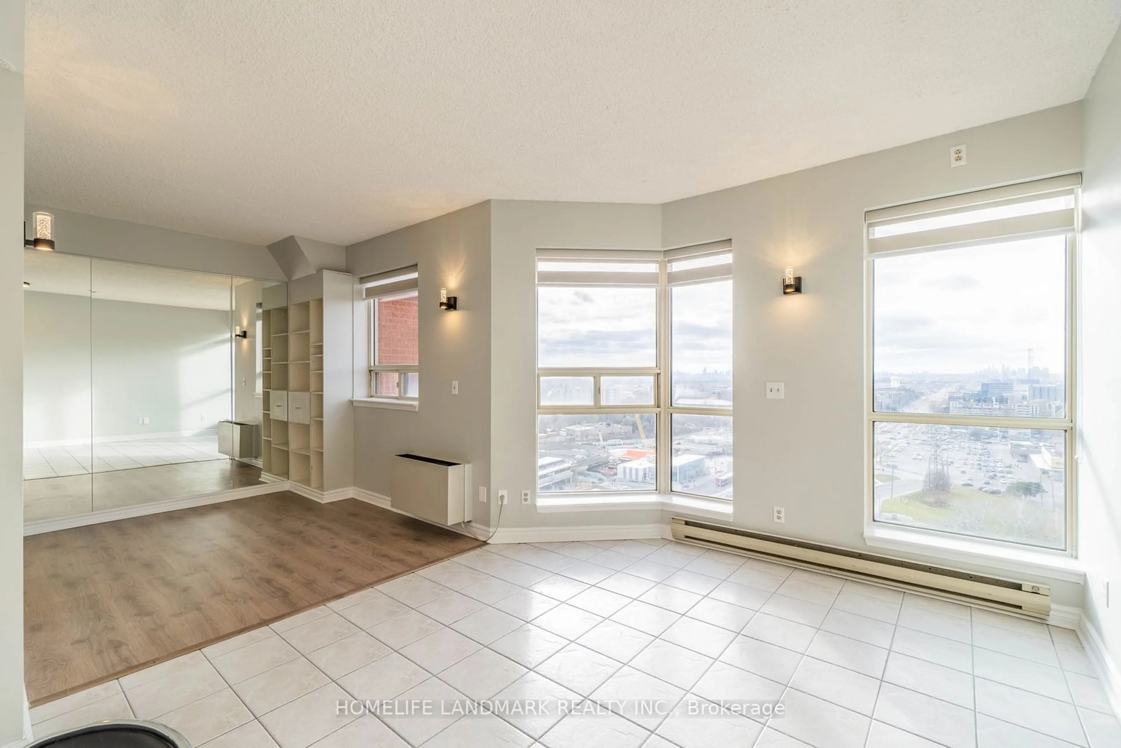 Other indoor space, wood floors for 2460 Eglinton Ave #PH17, Toronto Ontario M1K 5J7