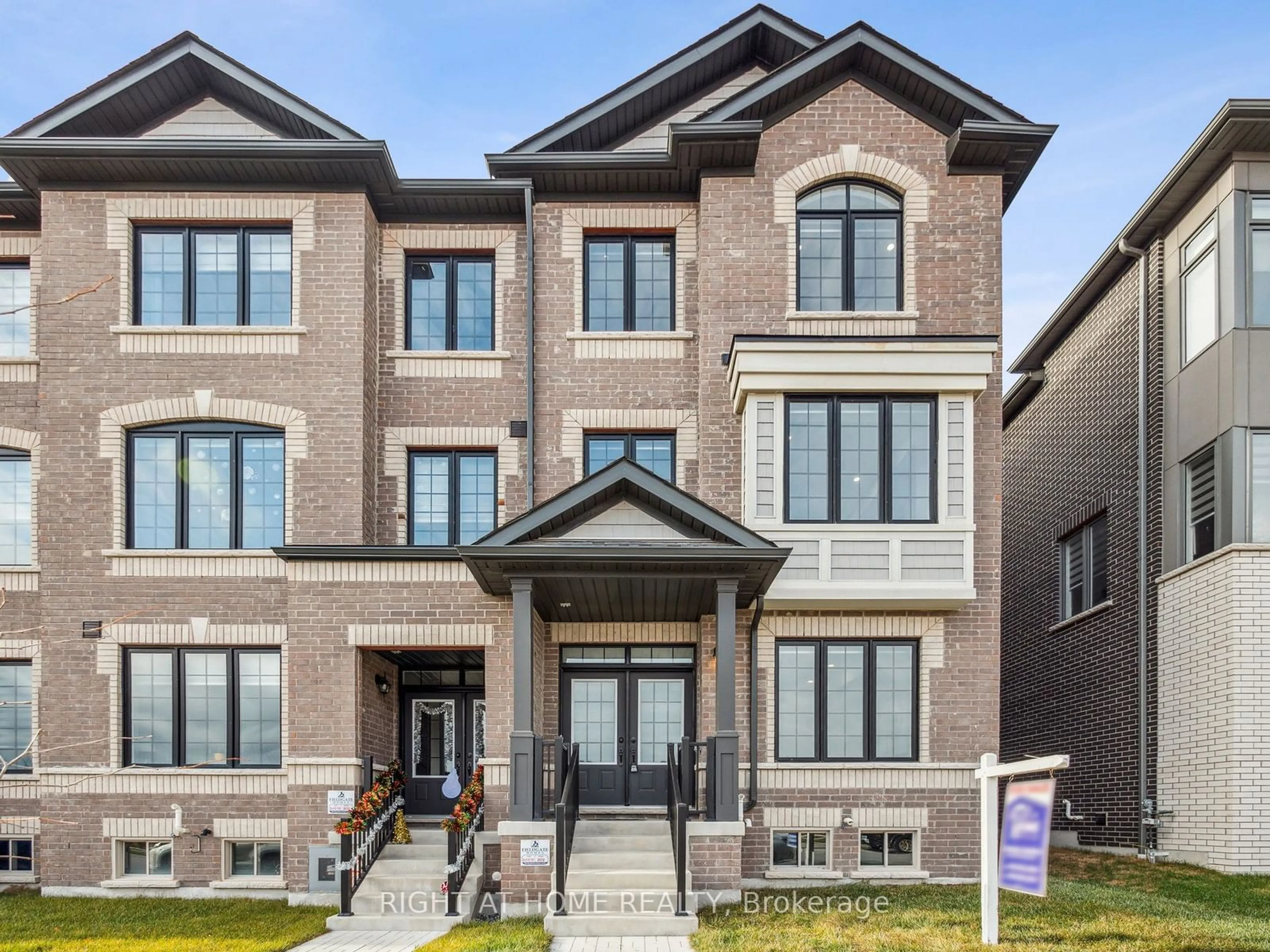 Home with brick exterior material for 2632 Delphinium Tr, Pickering Ontario L1X 2R2