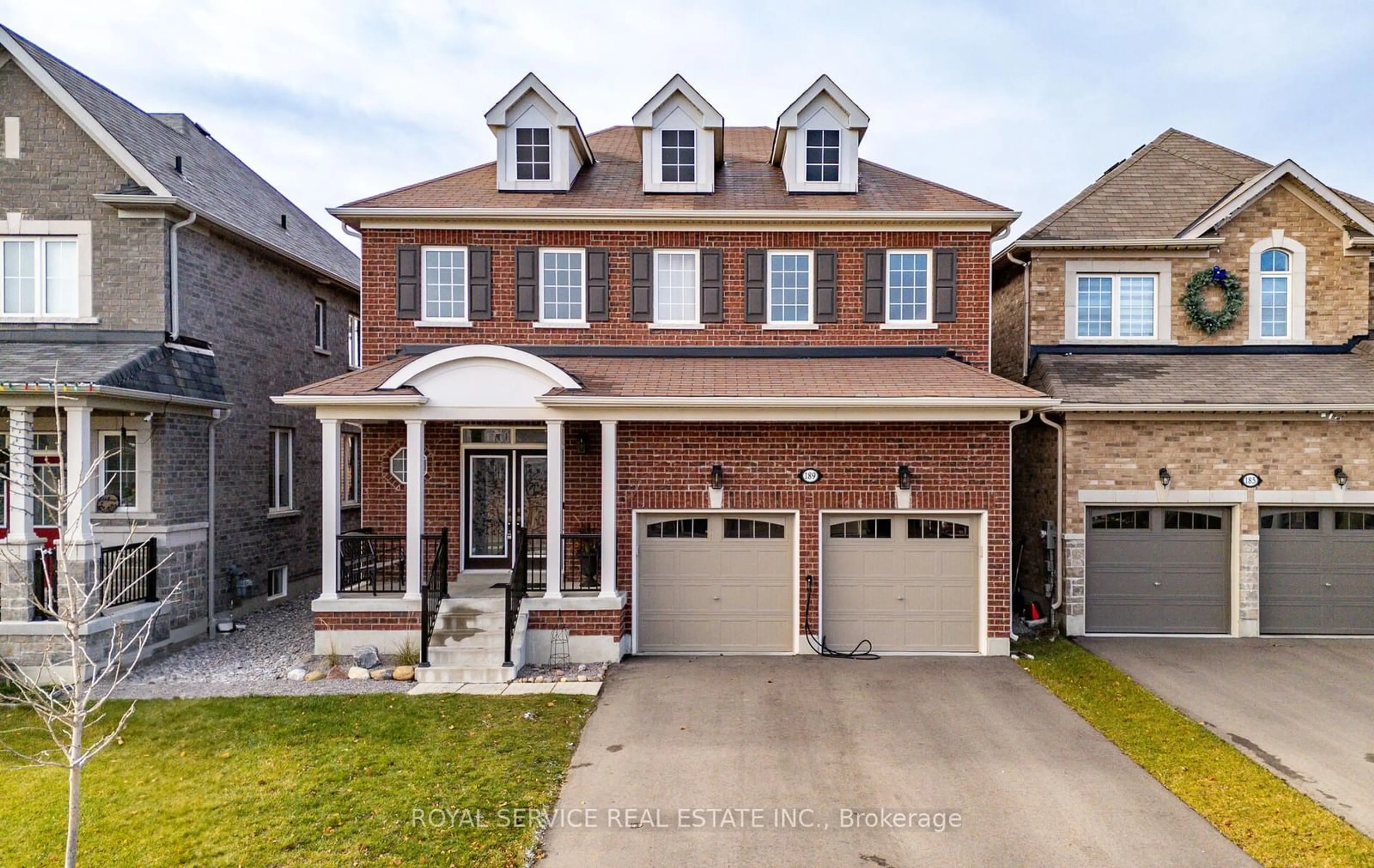 Home with brick exterior material for 189 Douglas Kemp Cres, Clarington Ontario L1C 7E4