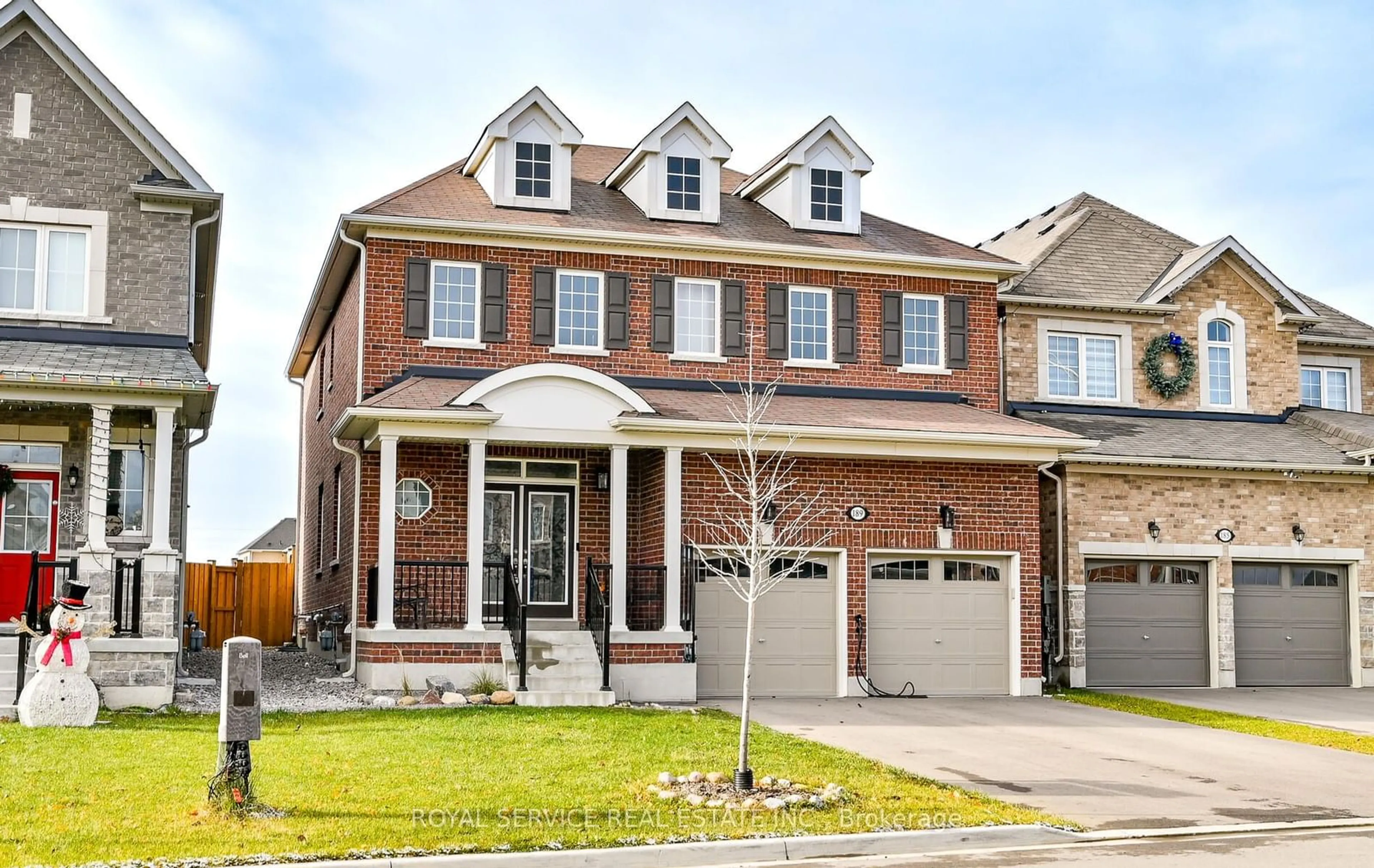 Home with brick exterior material for 189 Douglas Kemp Cres, Clarington Ontario L1C 7E4