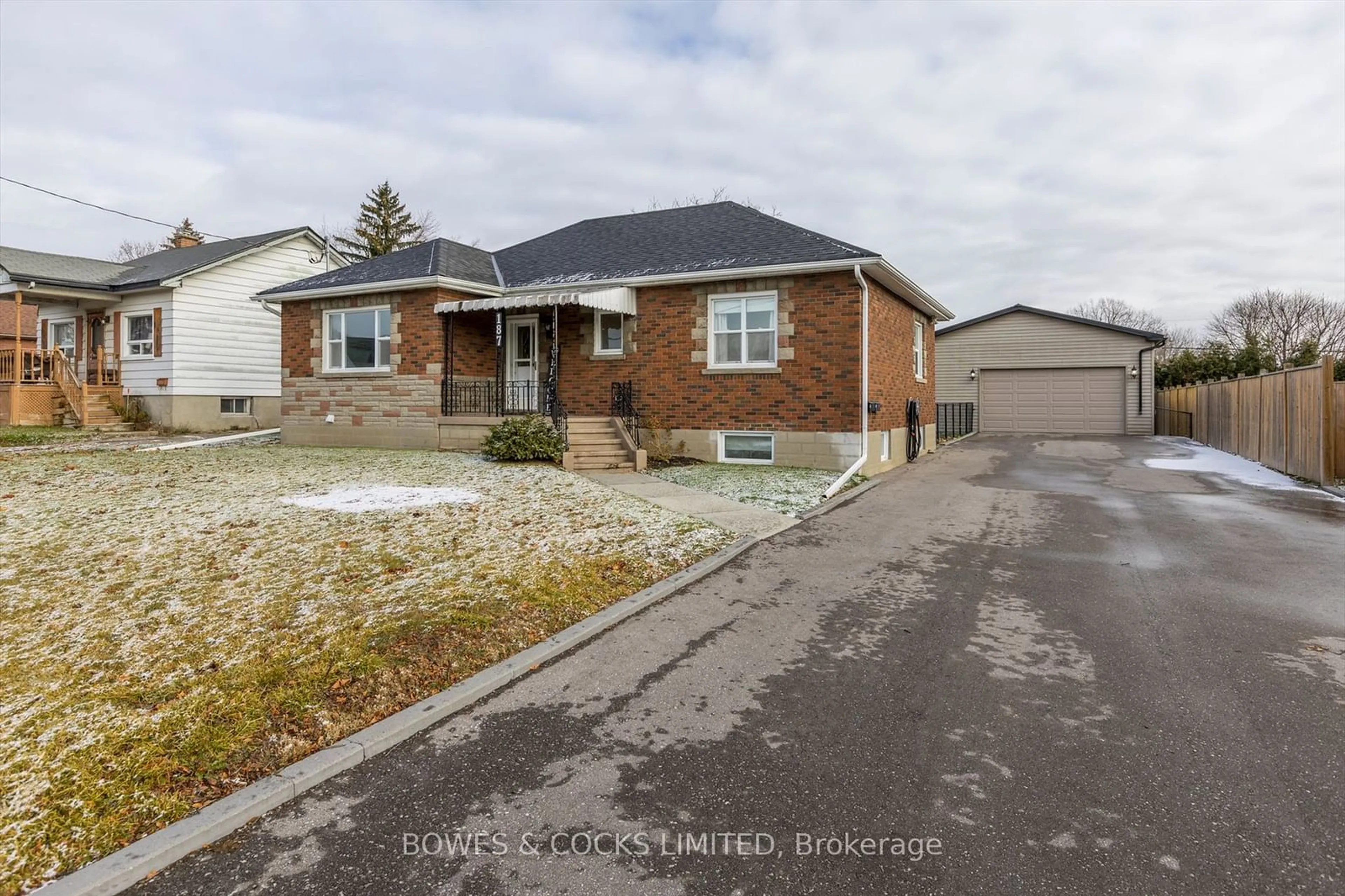 Frontside or backside of a home, the street view for 187 Wilson Rd, Oshawa Ontario L1H 6C2