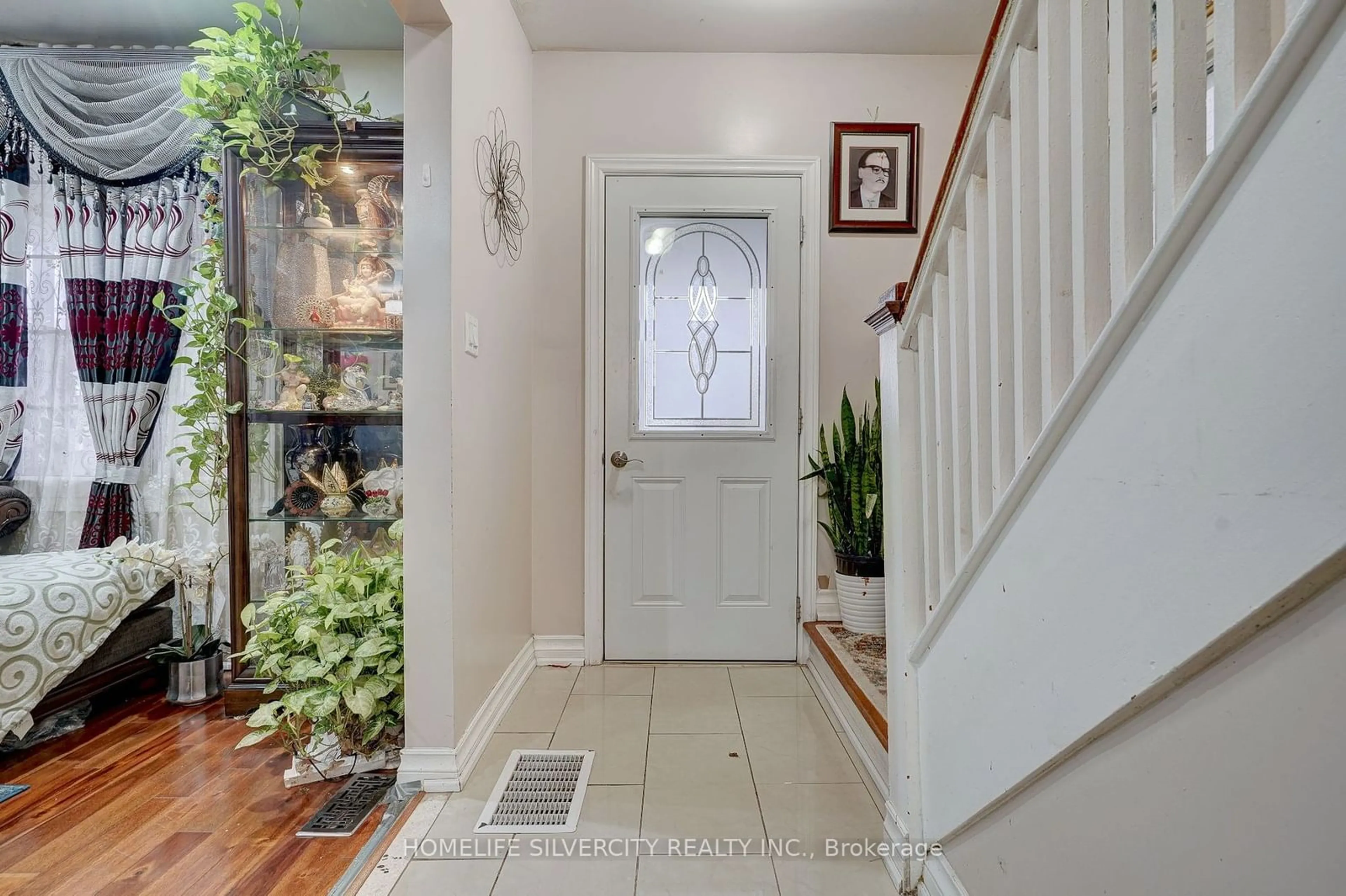 Indoor entryway, wood floors for 161 August Ave, Toronto Ontario M1L 3N3