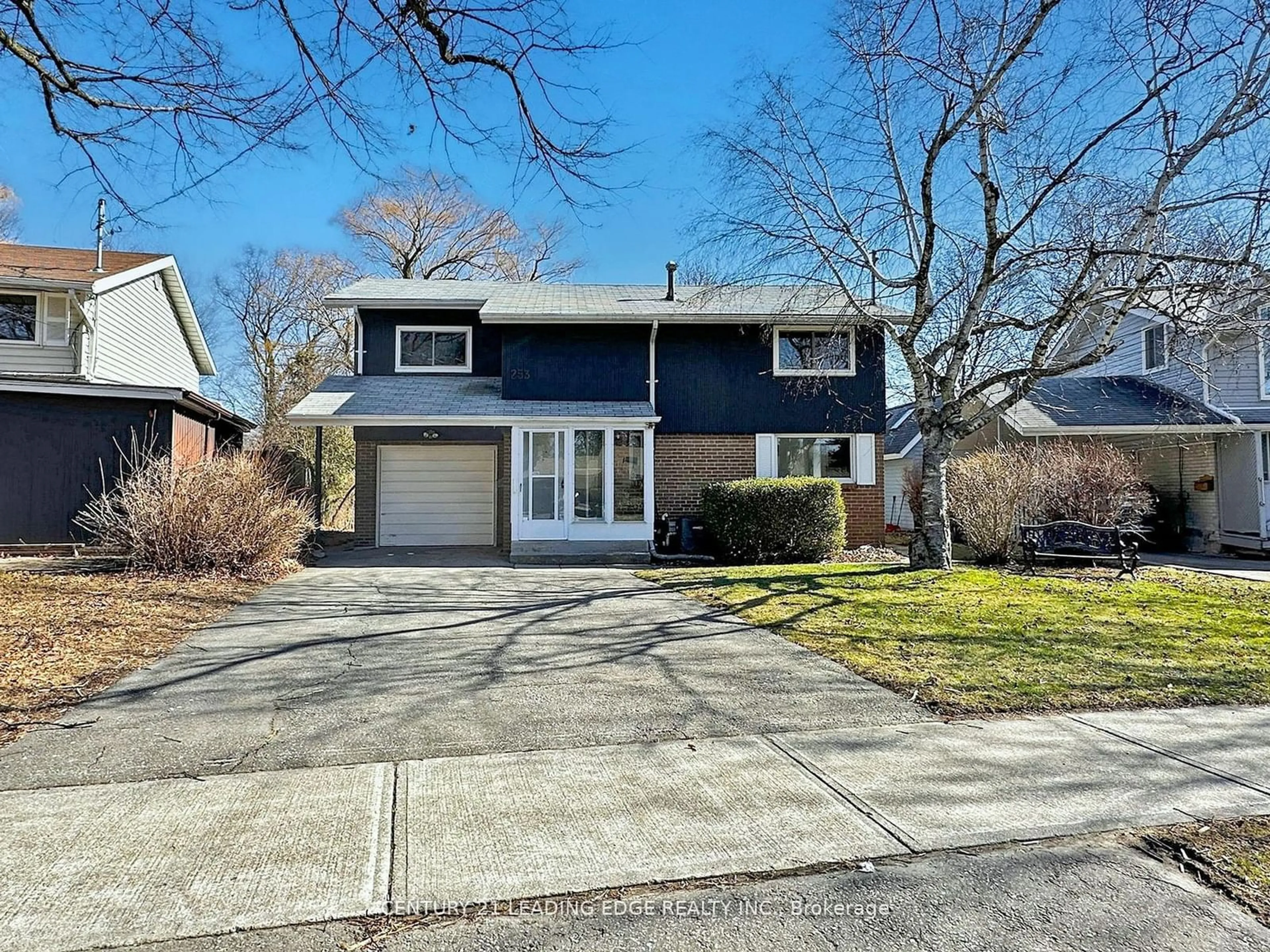 Frontside or backside of a home, the street view for 253 Birkdale Rd, Toronto Ontario M1P 3S3