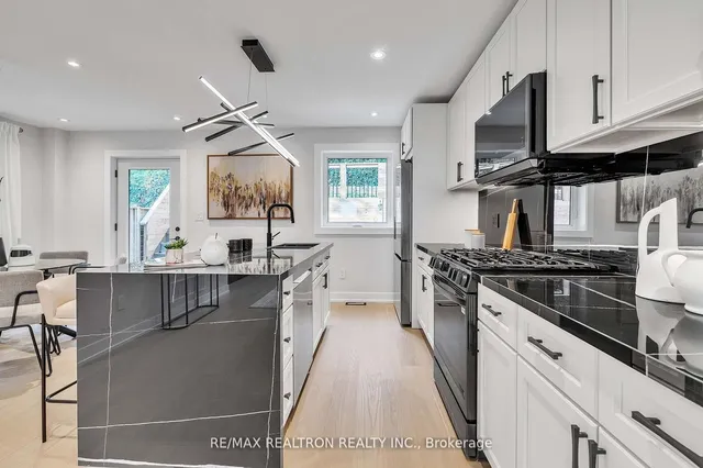 Additional property image - 254 Hastings Ave
